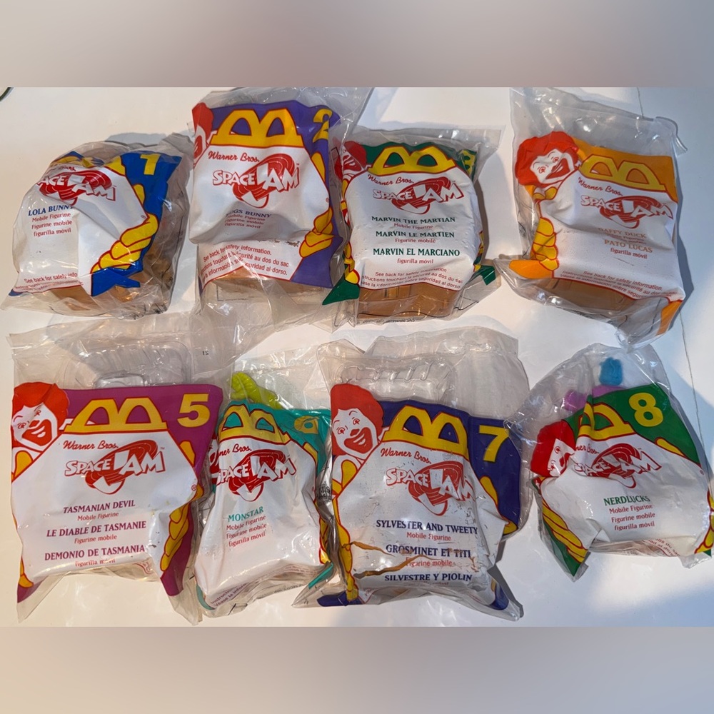 Complete Set of 8 McDonalds 1996 Space Jam Happy Meal toys